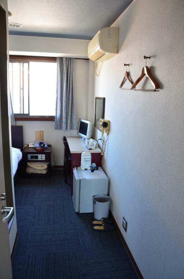 Business Hotel Top Inn Kagurano Вакаяма Екстер'єр фото